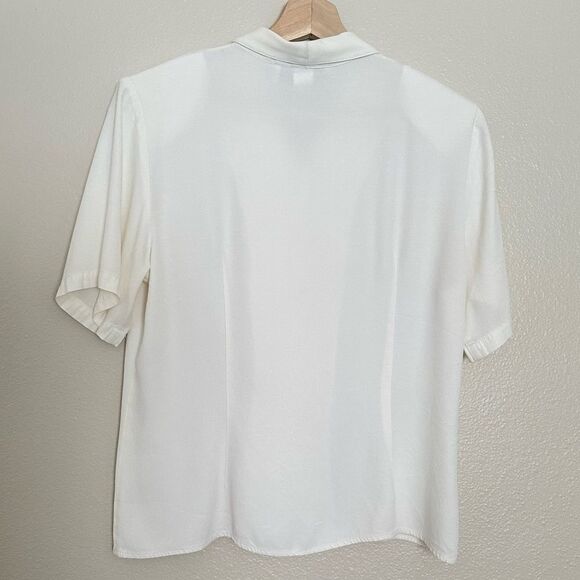 Vintage White Minimalist Button Front Neutral Short Sleeved Blouse Shirt - Picture 2 of 6